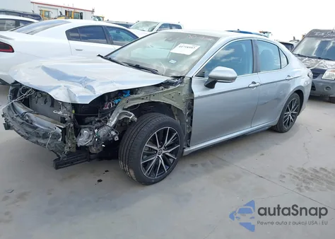 2022 Toyota Camry Se z USA, uszkodzony, nr VIN 4T1G11AK7NU636203